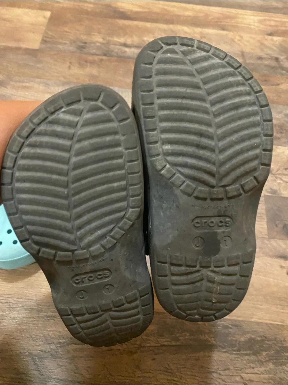 CROCS size j1
